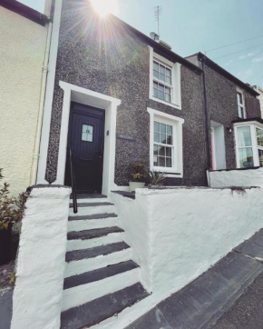Bryn Goleu, Mersey Street, Borth-y-Gest